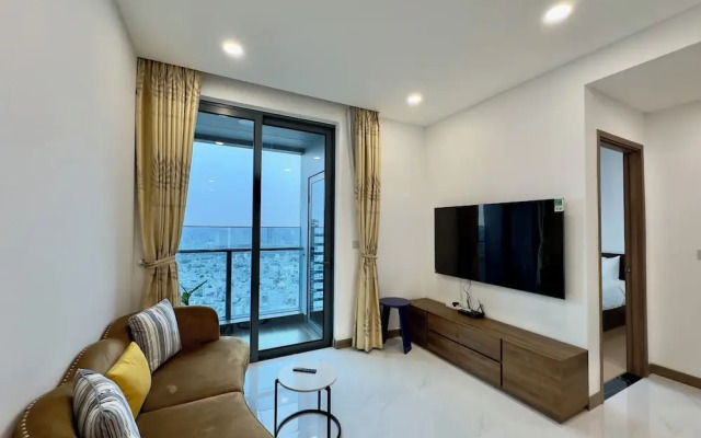 DongDong Apartment in Sunwah Pearl