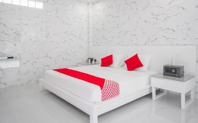 OYO 630 Sena Gladyz Suites