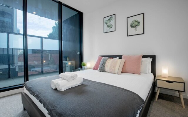 91cozy One Bedroom South Yarra Lively Neighbour