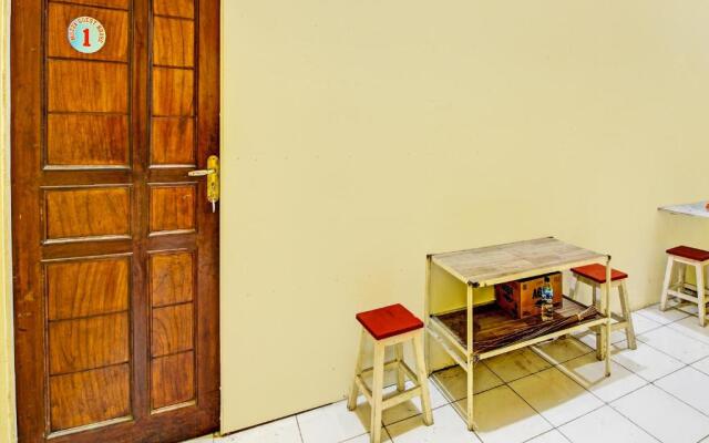 Capital O 91690 Moza Guest House