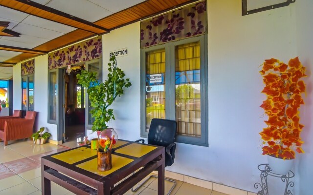 OYO 92225 Filadelfia Resto & Penginapan Near Benteng Moraya