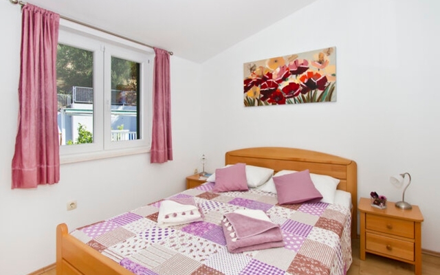 Holiday house Miho - with pool : Omis, Riviera Omis