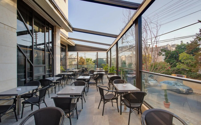 The House Boutique Suites