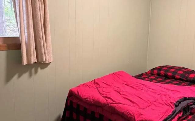 Lakefront Hideaway Resort