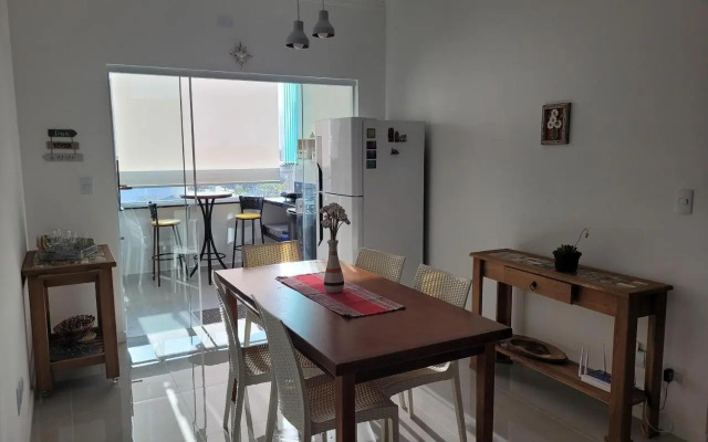 Af-39 NOVO, AR, PISCINA, CHARMOSO E BEM LOCALIZADO