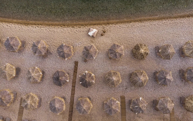 Prima Vista Beachfront Boutique Hotel