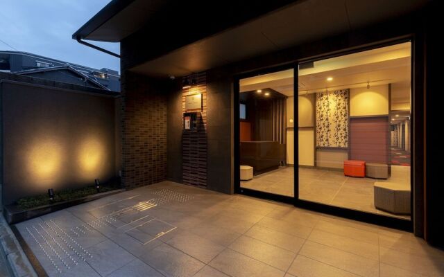 Smart Place Inn Kyoto Nijojo-mae Station