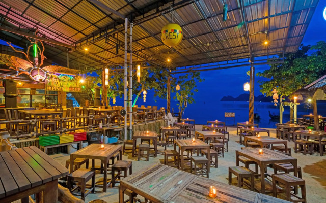 Phi Phi Andaman Legacy Resort