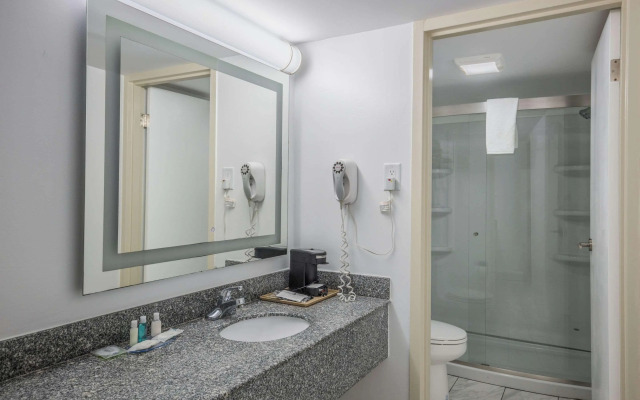 Quality Inn & Suites Conference Center
