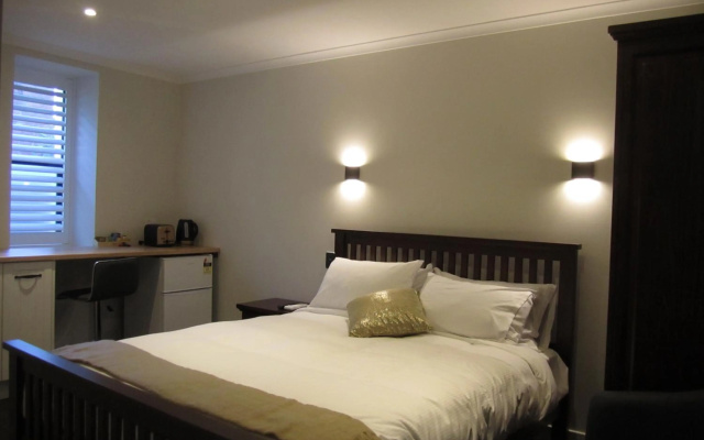 The Stables Dunedin – Guest Rooms – Dunedin