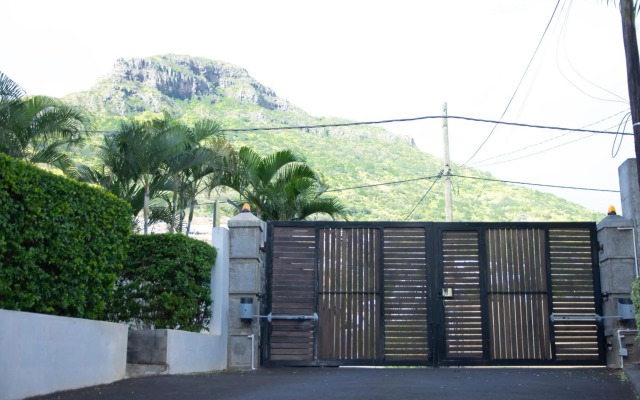 Entire Apartment in Tamarin Riviere Noire