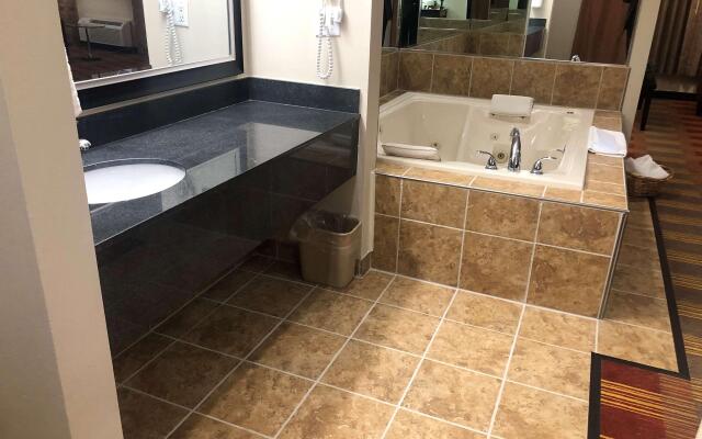 Best Western Lakewood Inn