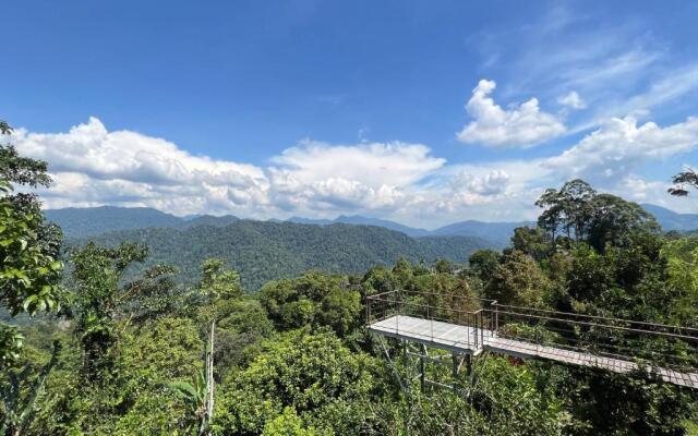 Red House the Garden Stay in Bukit Tinggi by PLAY