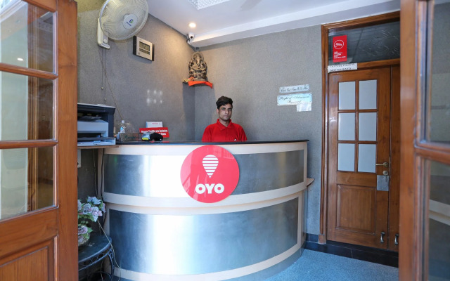 Hotel Mall View by OYO Rooms