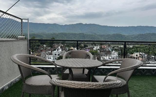 The Crown A Pinnacle of Luxury