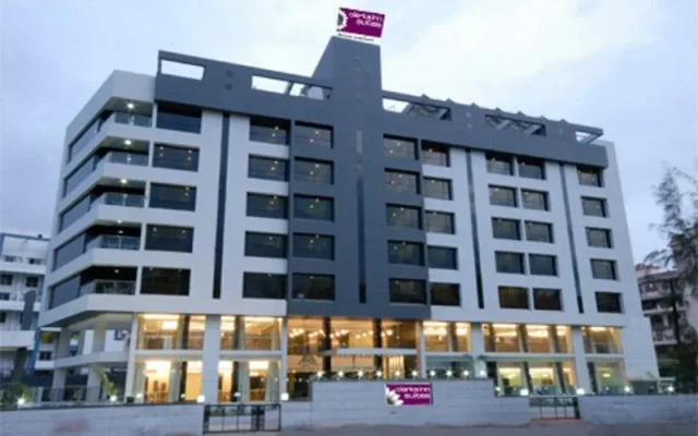 Clarks Inn Suites
