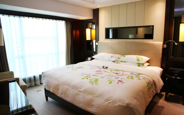 Pavilion Century Tower Hotel