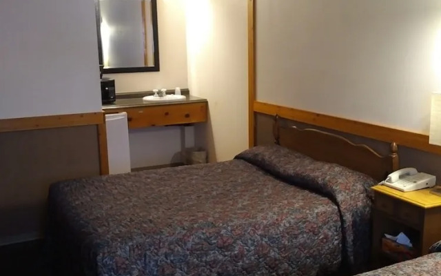 Algoma Motel