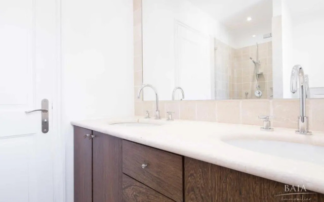 Luxury Villas At Grimaud