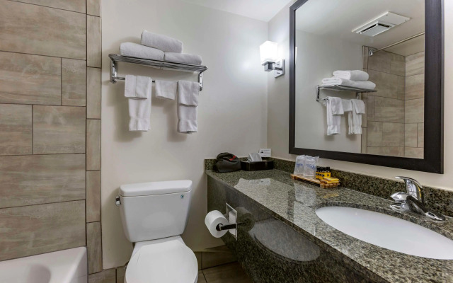 Best Western Plus Scottsdale Thunderbird Suites
