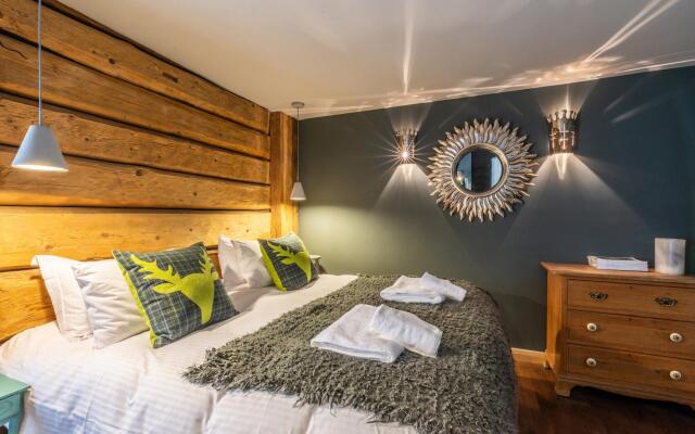 LA FERME DE MARGOT - Unique 5-bedroom Renovated Farmhouse