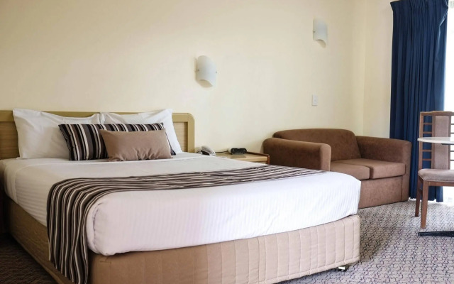 Reef Motor Inn