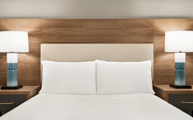 Candlewood Suites Boise - Towne Square by IHG