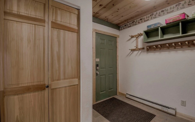 4 Oclock Ski in Ski out