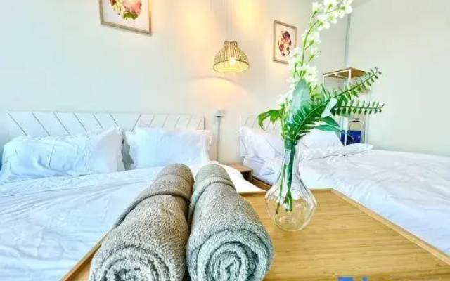 J Cozy 1-5pax Trefoil Setia Alam 100Mps Wifi & TV