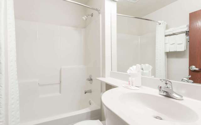 Microtel Inn & Suites by Wyndham Marianna