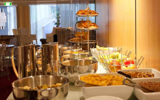 The Quadrant Hotel & Suites