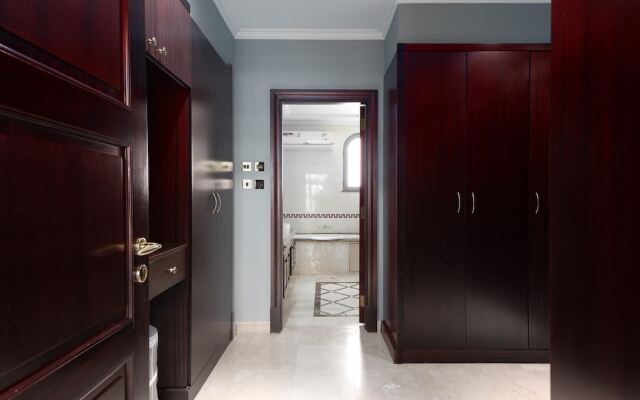 Private Pool Beach Access Villa w Cinematic Vws