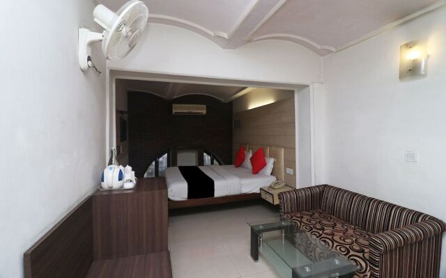 Capital O 1382 Mohan Hotel
