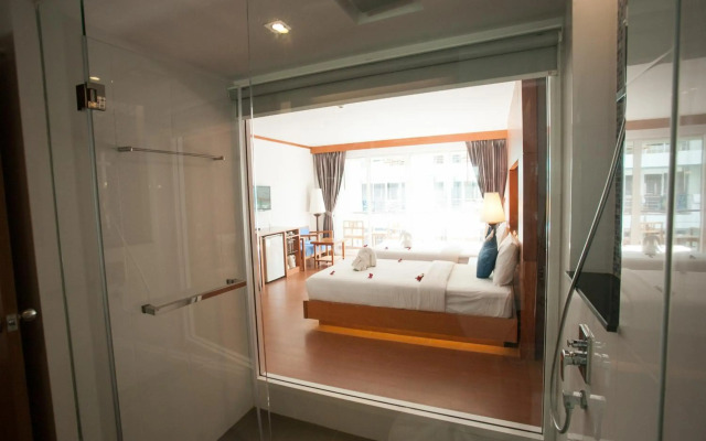 Phi Phi Harbour View Hotel