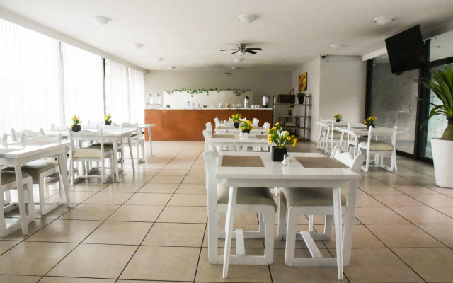 Hotel Expo Plaza Business and Family Guadalajara