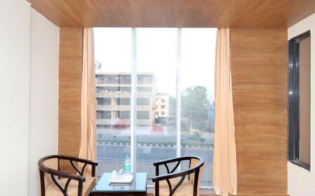 OYO 15486 Hotel New Diamond