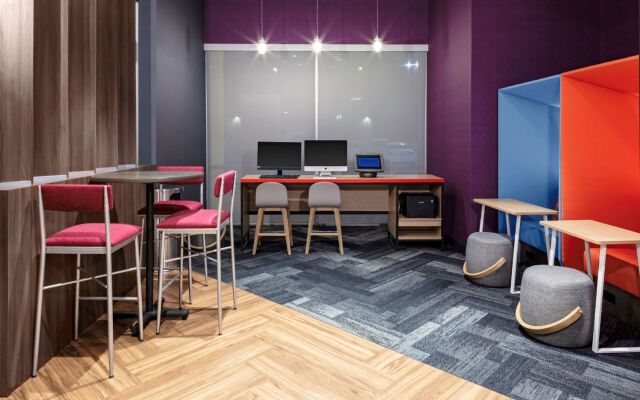 Tru by Hilton Cypress Houston