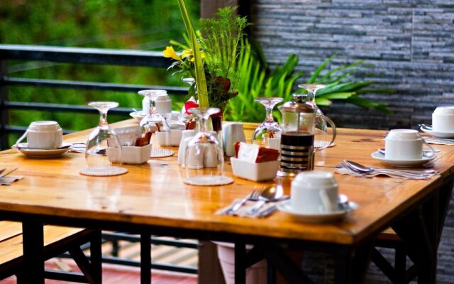 Vela Terraces Hotel