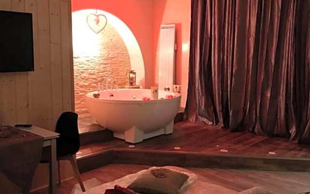 MANOIR AUX trois charmes