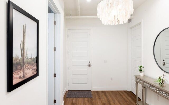 Bright Boho Loft Huge Private Deck