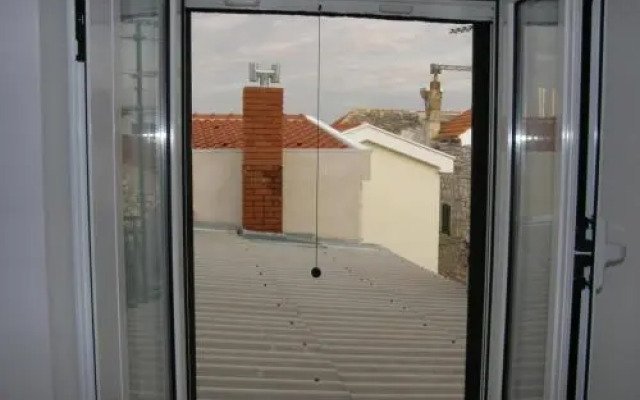 Apartments Primosten (600)