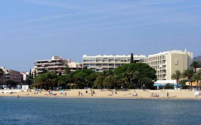 Appartement Le Lavandou, 1 pièce, 2 personnes - FR-1-251-224