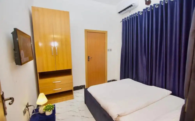 Loomzy Suites and Apartments