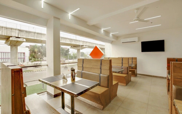Capital O 22459 Edasserys Kalamassery Tourist Home