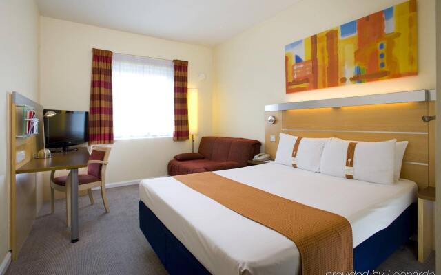 Holiday Inn Express Hemel Hempstead, an IHG Hotel