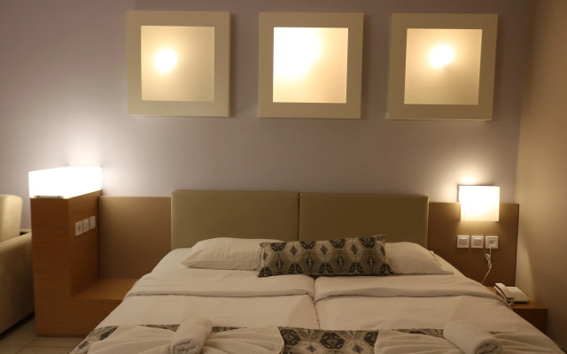 Sovereign Beach Hotel