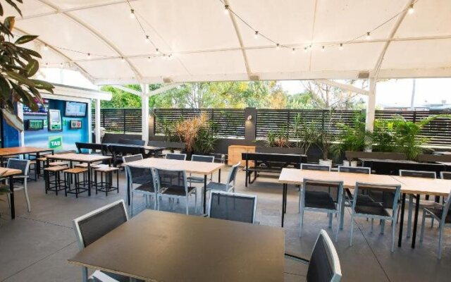 Boatrowers Hotel Stockton