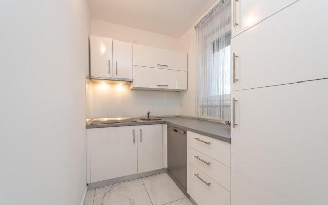 Star 6 modern & centrally ap for 6