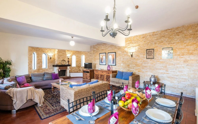 Villa Royal Sandals