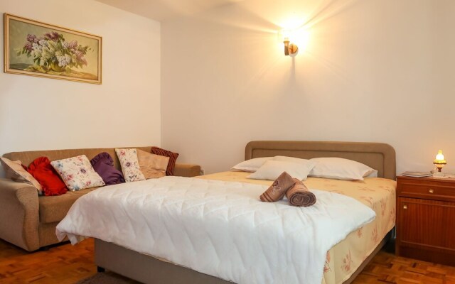 Donata Senj in Senj With 2 Bedrooms and 3 Bathrooms